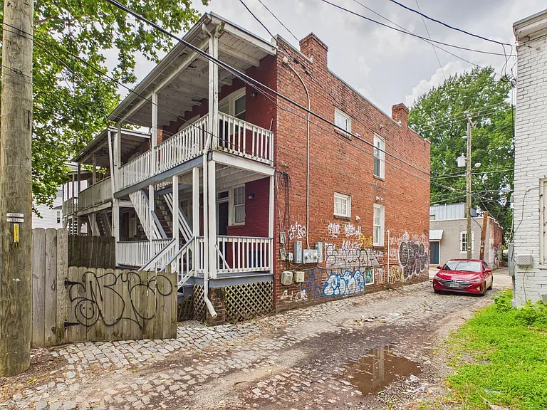 411 Gilmer St #B — Photo 34