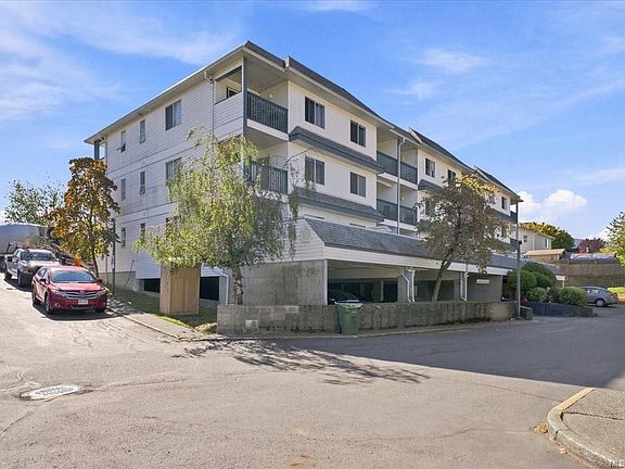 4th image of 3087 Barons Rd #305