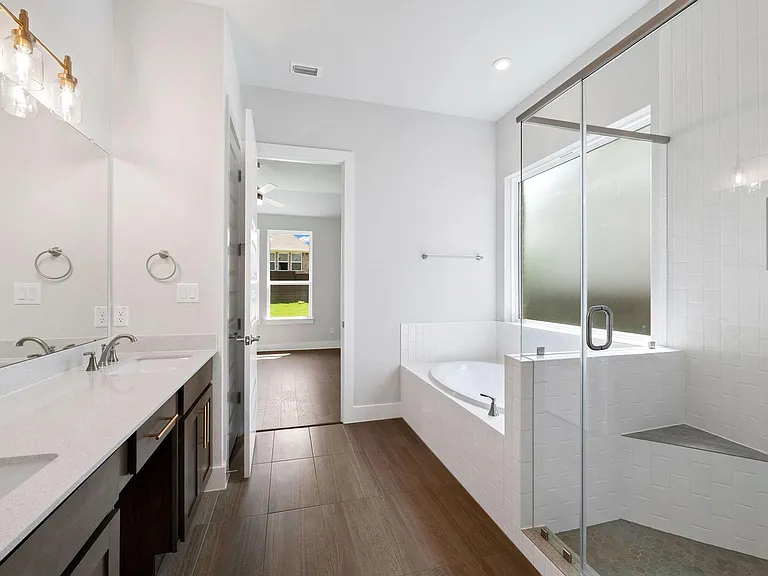 8208 Bouvreuil Dr — Photo 21