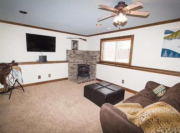 5th image of 1911 Cypress Cir