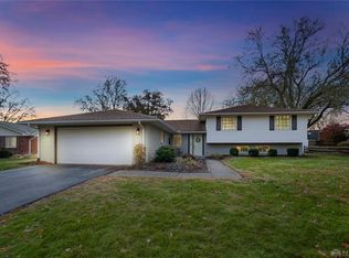 2156 Oak Tree Dr E, Kettering, OH 45440