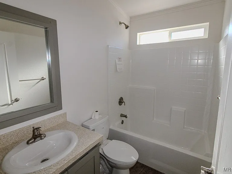 1336 La Crescenta Dr #2 — Photo 21