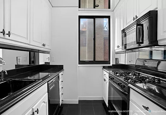 5th image of 350 E 72nd St APT 17A