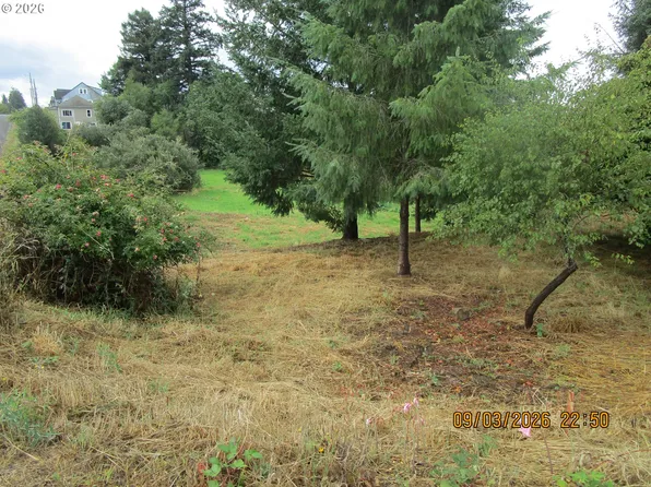 481 N Baxter St, Coquille, OR 97423