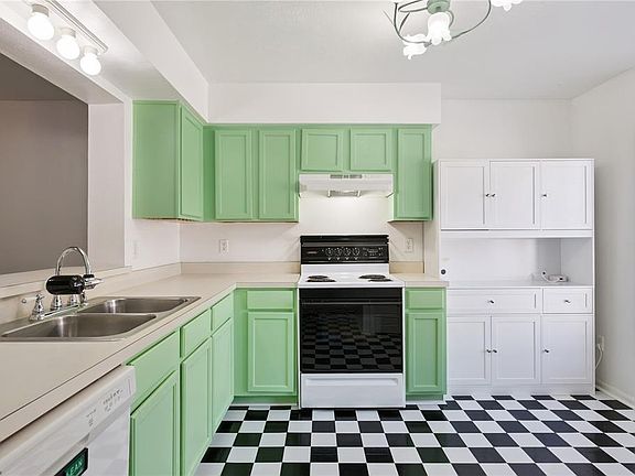 2nd image of 565 Green Spring Cir