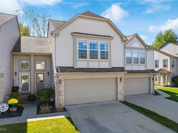 1524 S Yorkshire Dr, Broadview Heights, OH 44147
