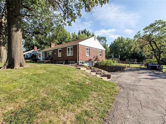2nd image of 11223 Lecluyse Dr