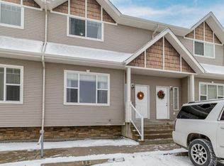 50 N Lucky Pl #113, Sylvan Lake, AB T4S0E3