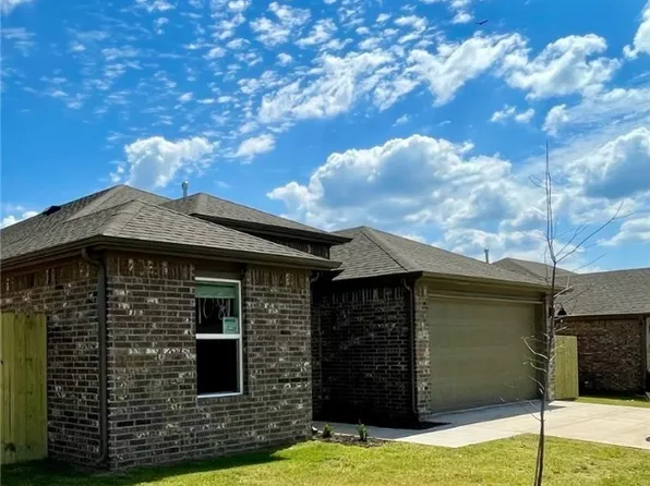 324 N Yona Ln, Farmington, AR 72730