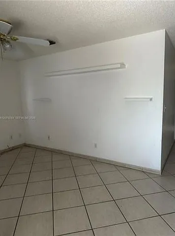 4 bed, 2.0 bath, 1092 sqft, $3,100 — Photo 3
