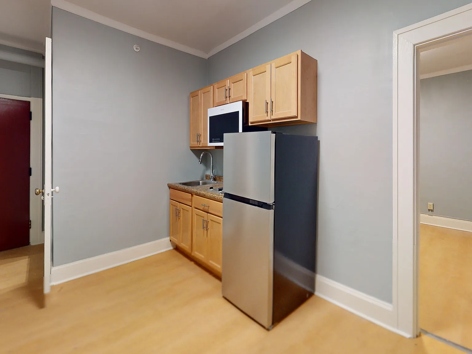 2 bed, 561 sqft, $1,850 — Photo 1