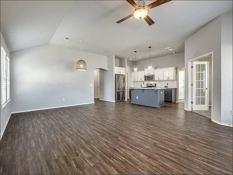 2637 NW 191st St — Photo 7