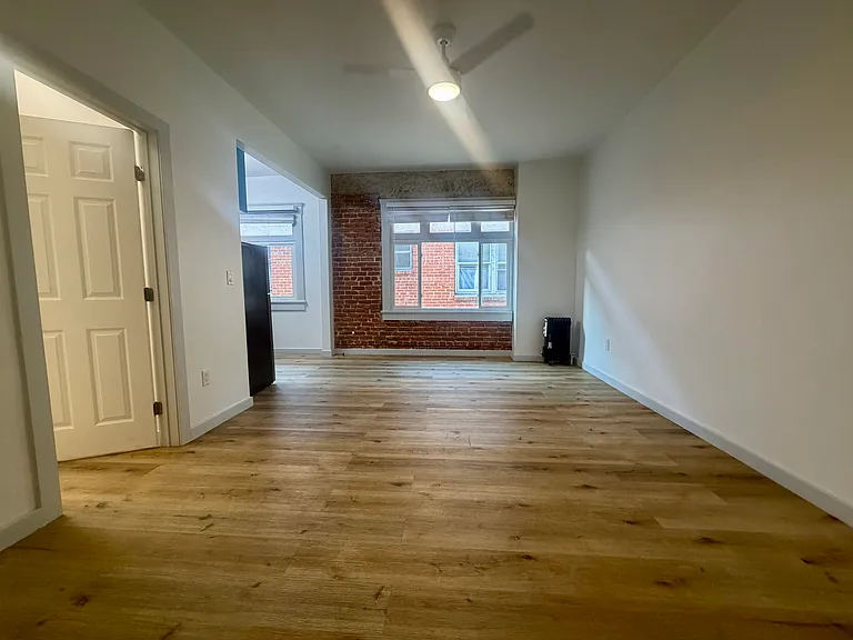 01-319 N Elm Ave #306 — Photo 5