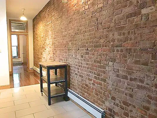 Rented by Compass | media 10