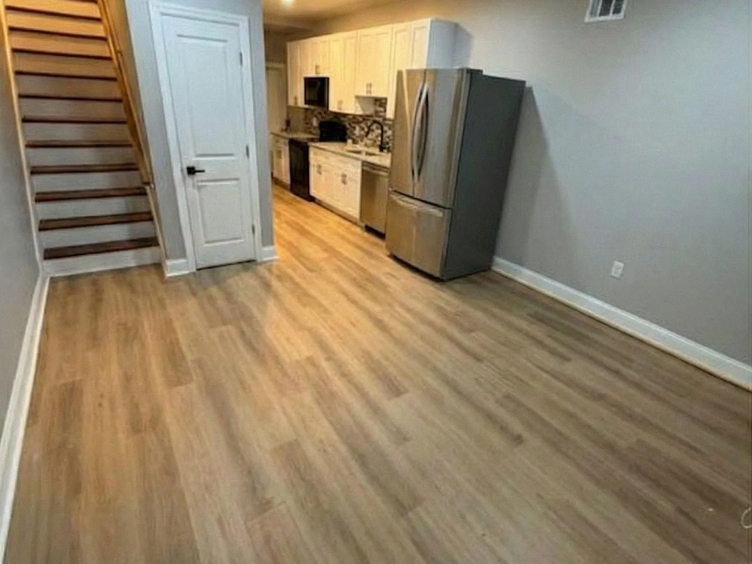 4 bed, 1.5 bath, 1120 sqft, $728 — Photo 2