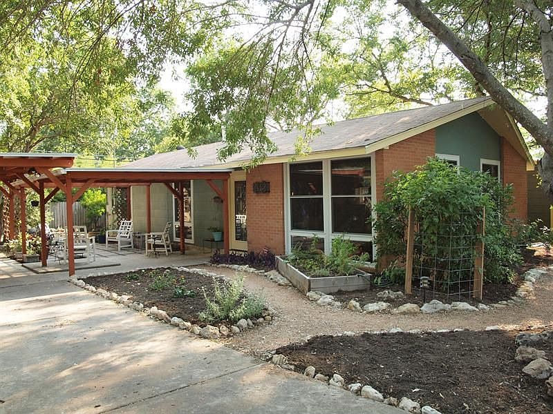 1st image of 1313 Corona Dr