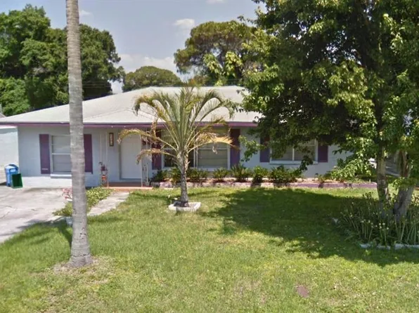 1309 28th St W, Bradenton, FL 34205