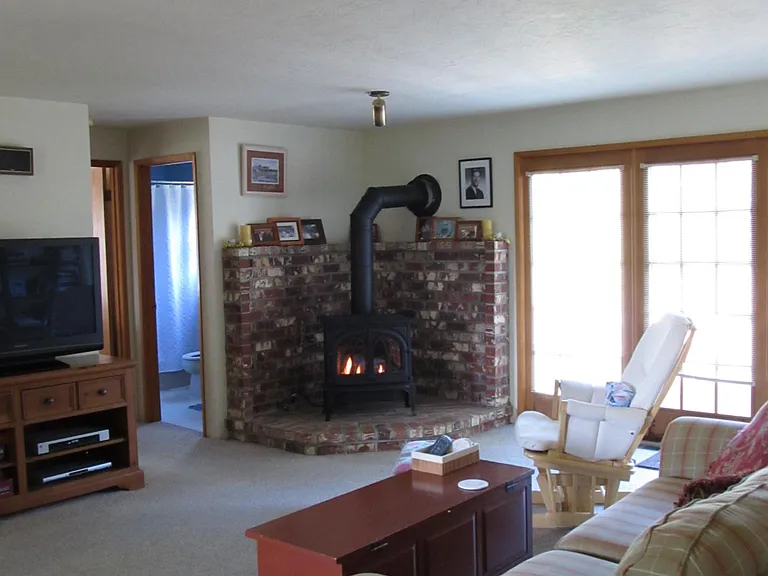 14605 NW Seaview Dr — Photo 4