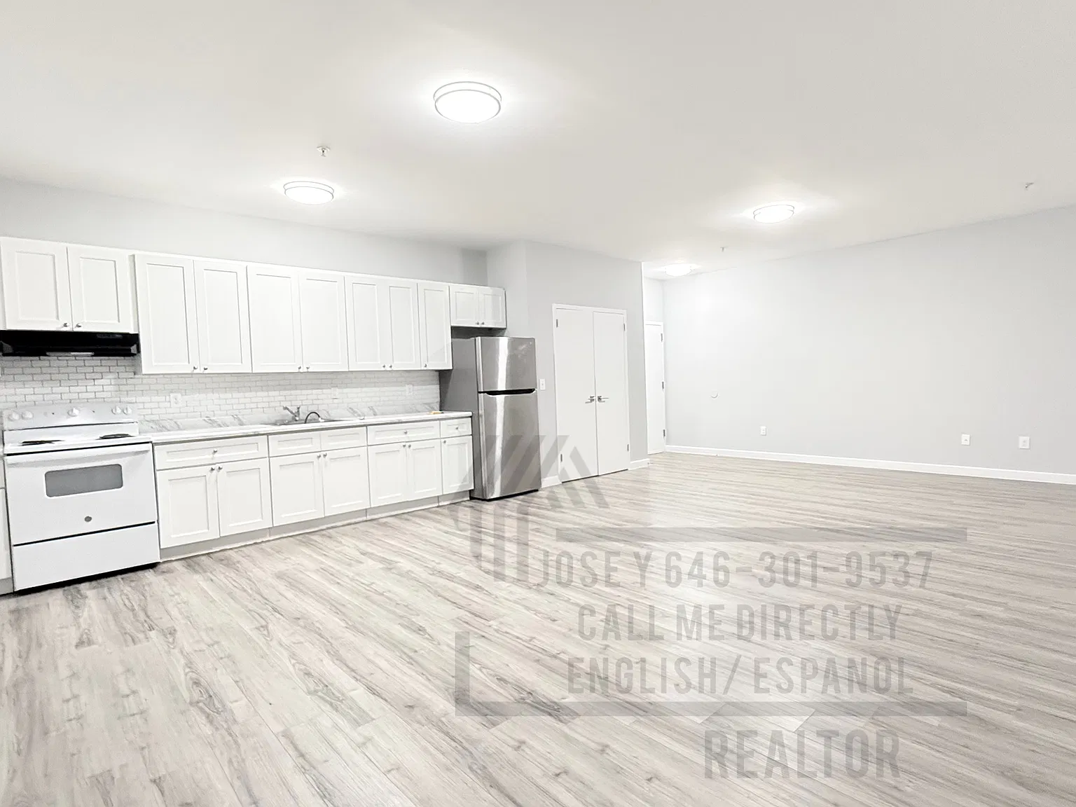 2 bed, $2,136 — Photo 2