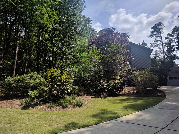 3rd image of 4460 Chimney Springs Ct