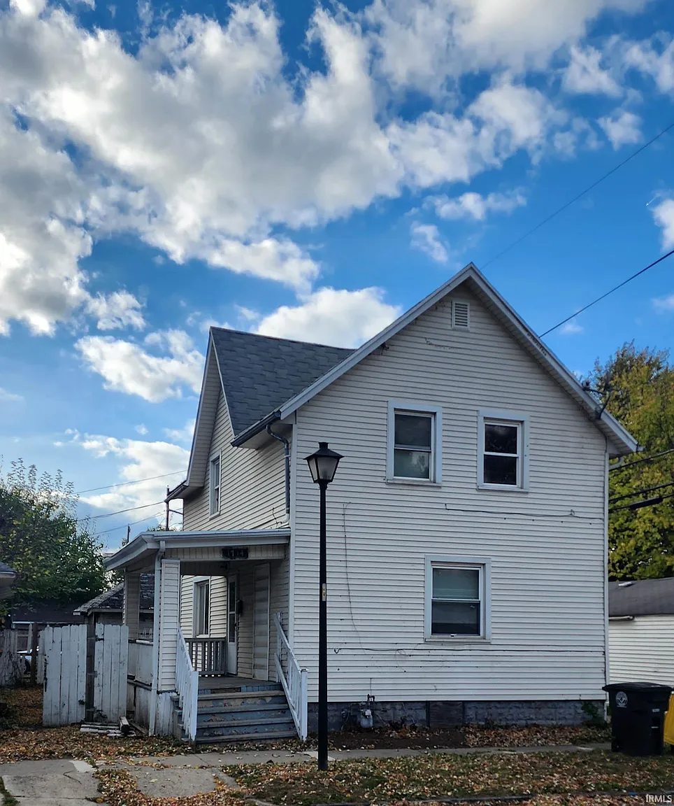1714 Nelson St photo 1