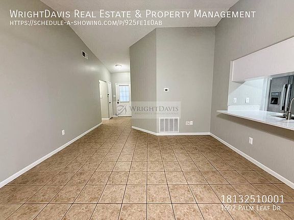 4th image of 1602 Palm Leaf Dr