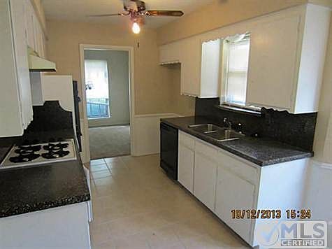 4th image of 1200 Edgefield Dr