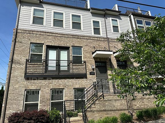 5th image of 13006 Tinton Ave