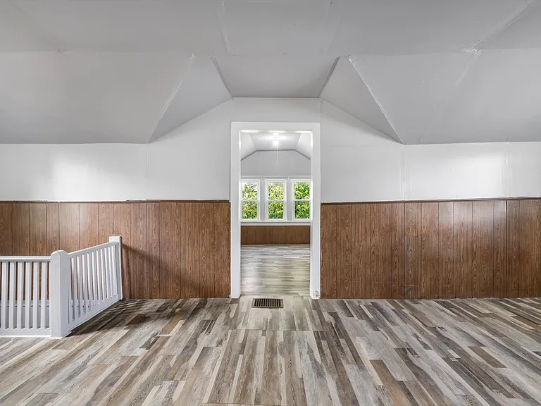 1223 Gruner Pl — Photo 41