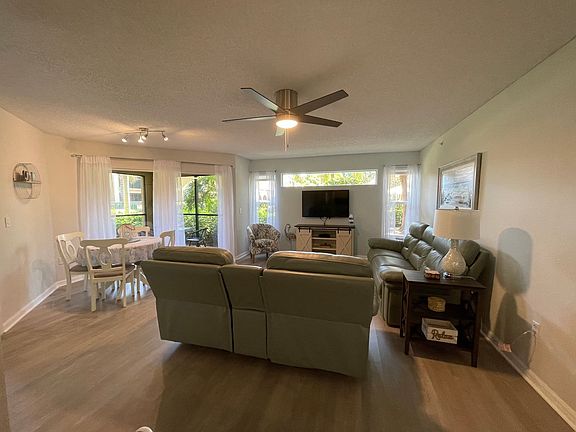 5th image of 8870 Colonnades Ct W APT 312