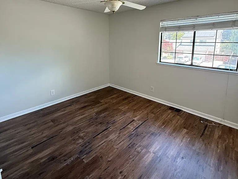 520 Lupine Cir — Photo 10