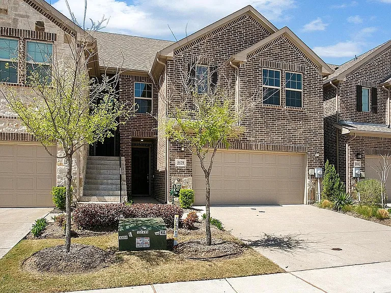 5529 Liberty Dr — Photo 2
