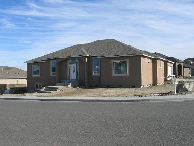 1st image of 1196 Kensington Way