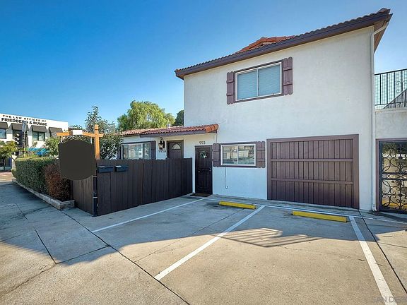 2nd image of 995 Rosecrans St