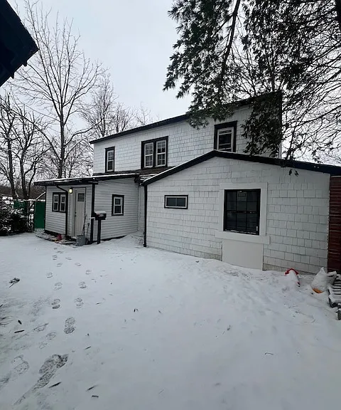 1112 E Colvin St — Photo 1