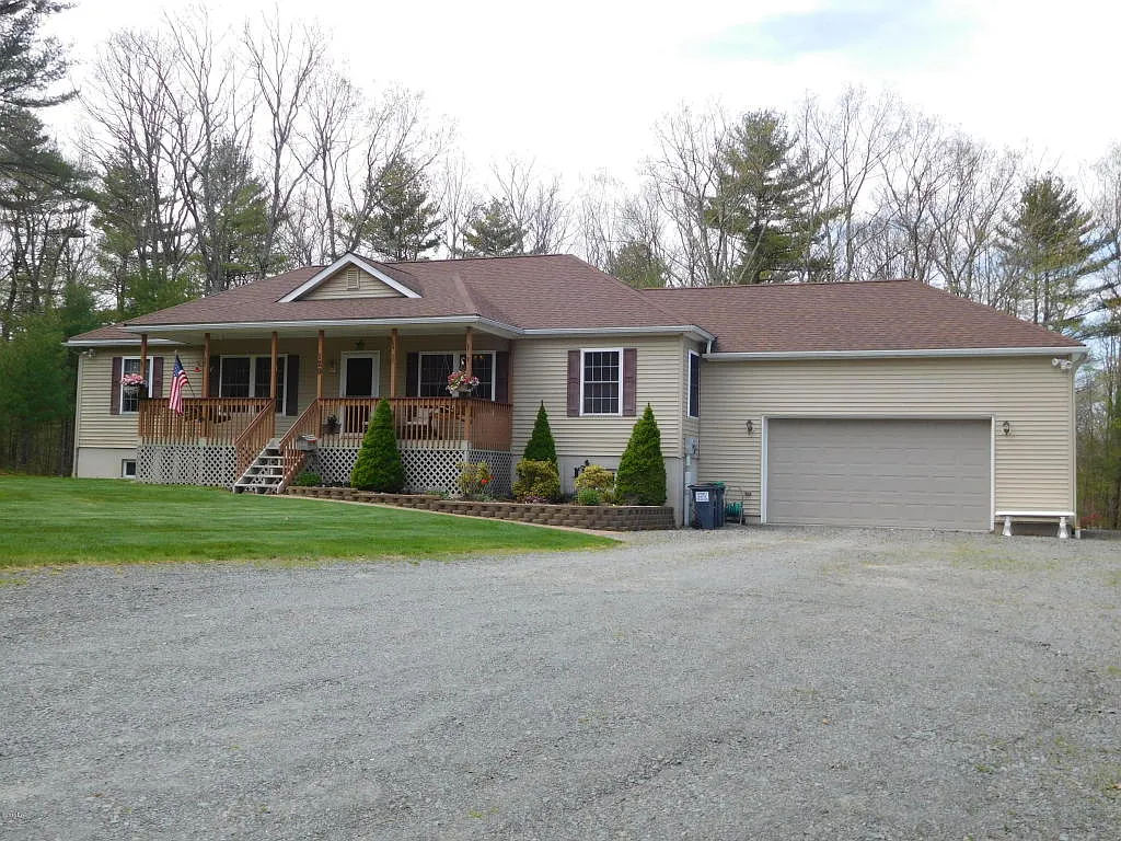 129 Pedersen Ridge Rd photo 1