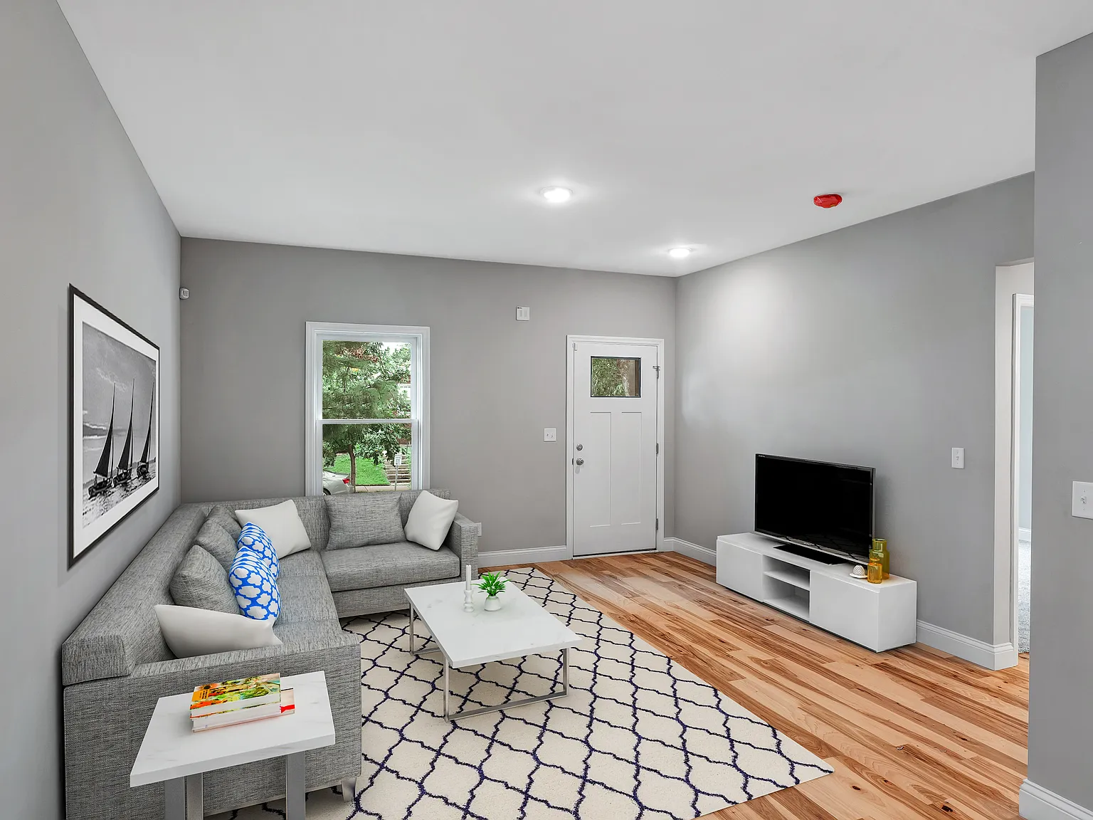 2 bed, 900 sqft, $1,325 — Photo 3