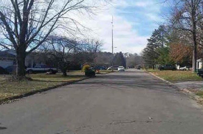 2nd image of 1131 W Carla Ln