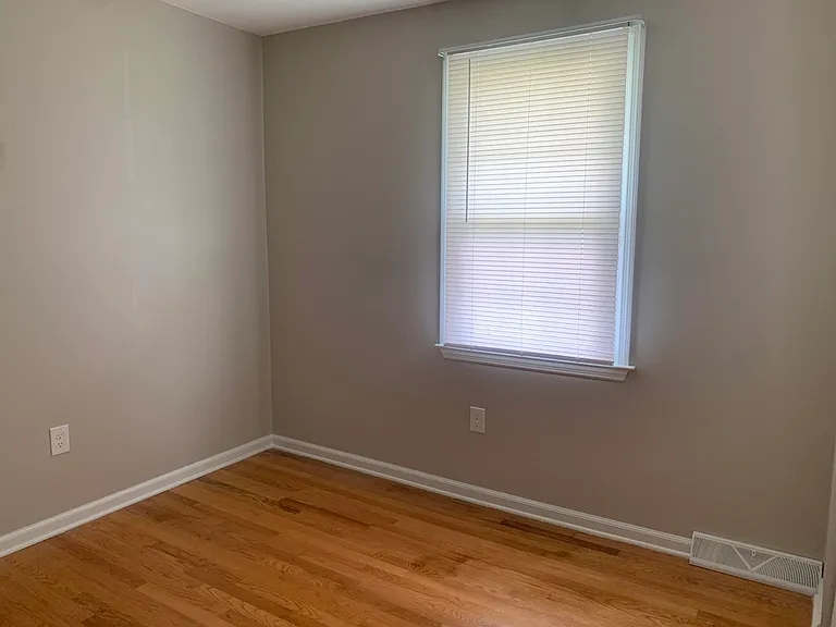 Fourth bedroom