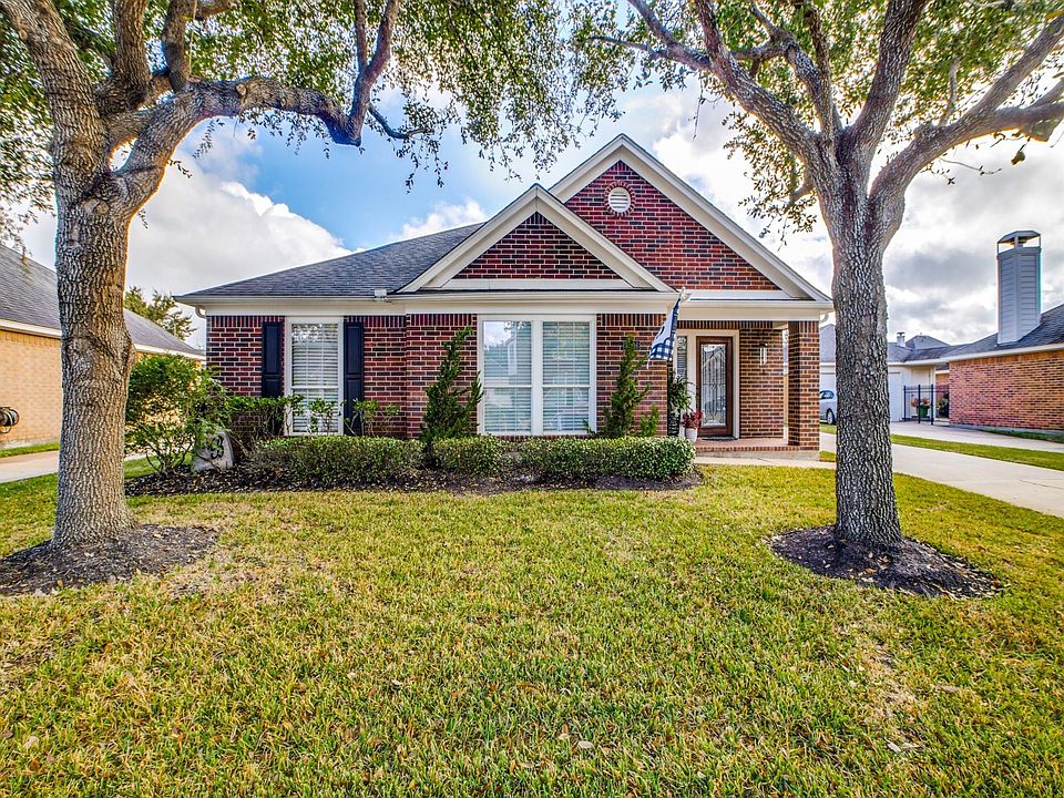 1st image of 3906 Eastland Lake Dr