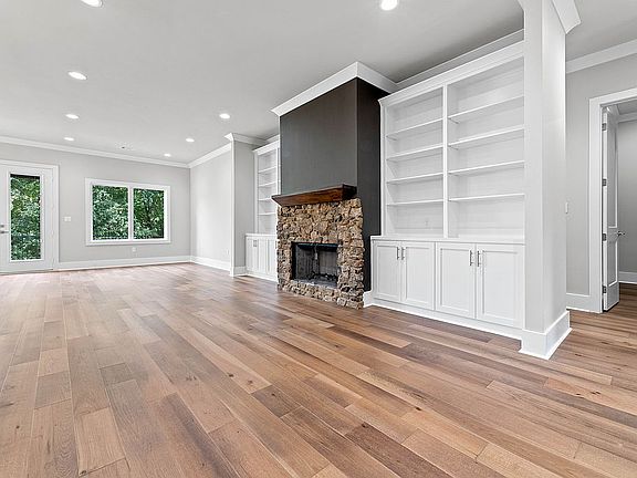 4th image of 7204 Scotthaven Dr