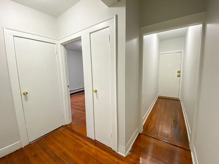 450 Barbour St — Photo 31