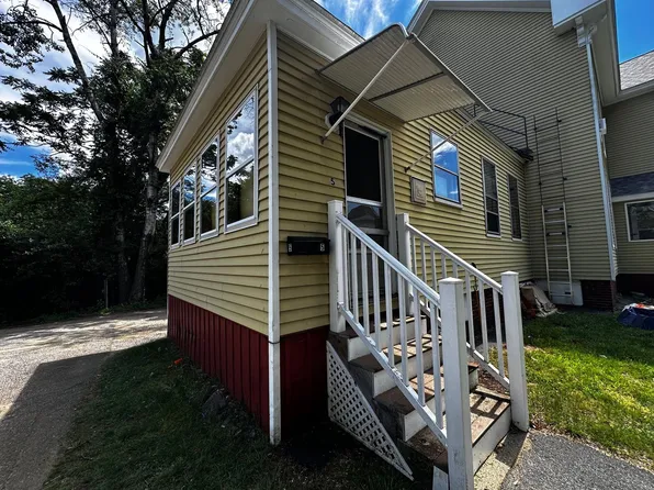 112 Church St #5, Laconia, NH 03246