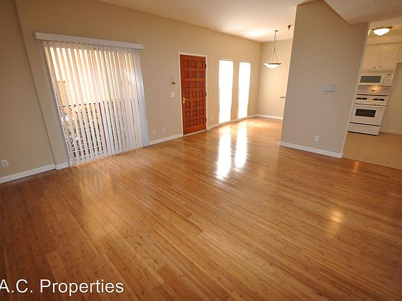 4th image of 425 N Alvarado St APT 109