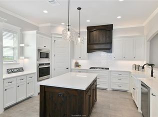 1322 Crystal Ln, College Station, TX 77845