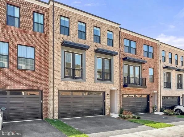 21740 Charing Cross Ter, Broadlands, VA 20148