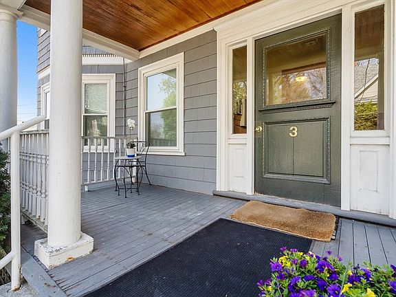 2nd image of 3 Woodstock Ave #1