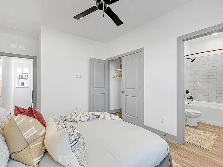 8847 Meridian Way — Photo 18