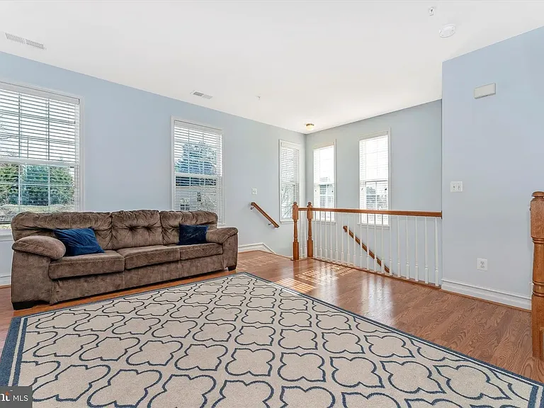 23200 Shaws Tavern Ct — Photo 6
