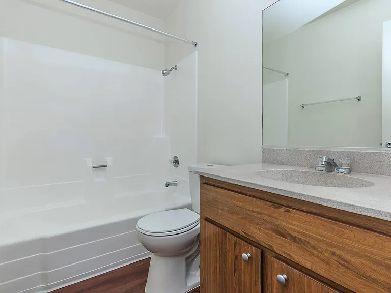 Ridgewood Village Apartment Homes — Photo 43